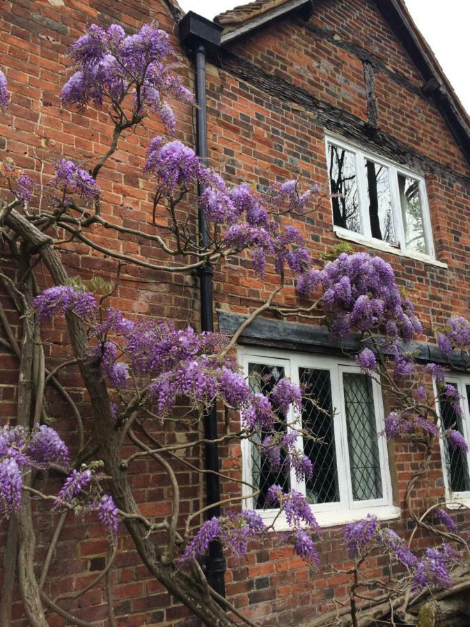 The Old Farmhouse Windsor Bagian luar foto